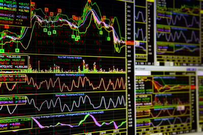 Reduce riesgos en tu portafolio utilizando derivados