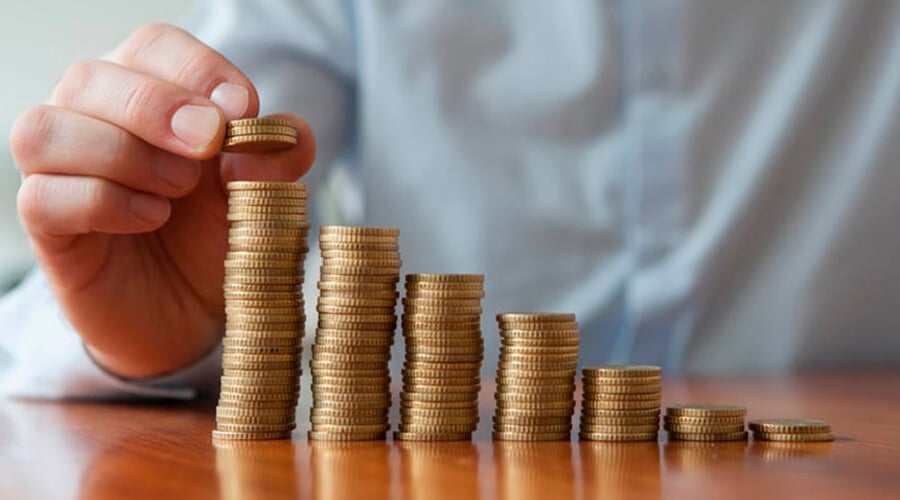 consecuencias-de-la-paradoja-del-ahorro-y-como-afectan_C
