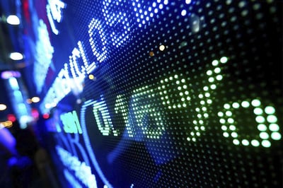 Identifica los sectores económicos con mejores opciones de inversión